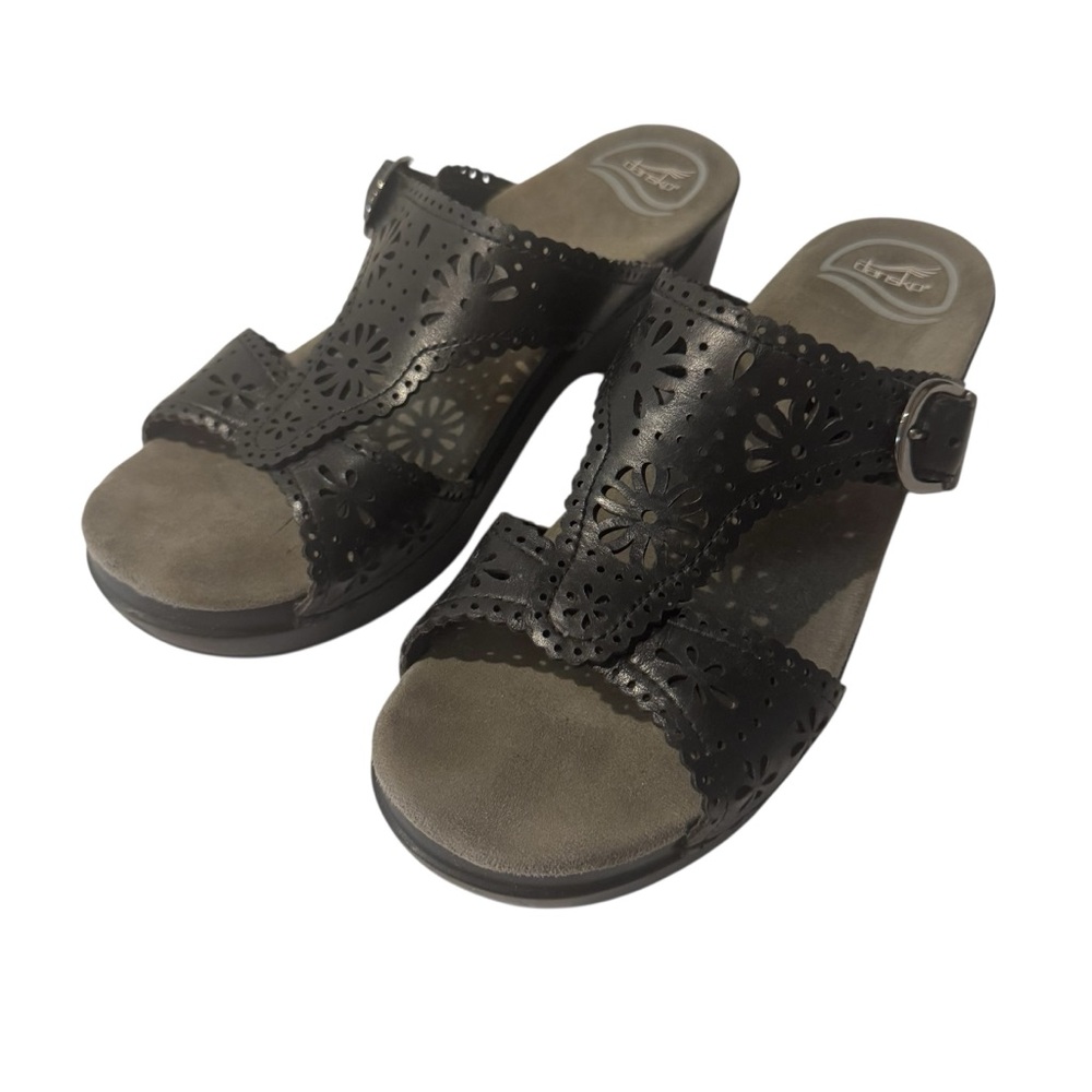 Dansko Sapphire Black Cut out Leather Stitched Clog Women's Size 8.5 39